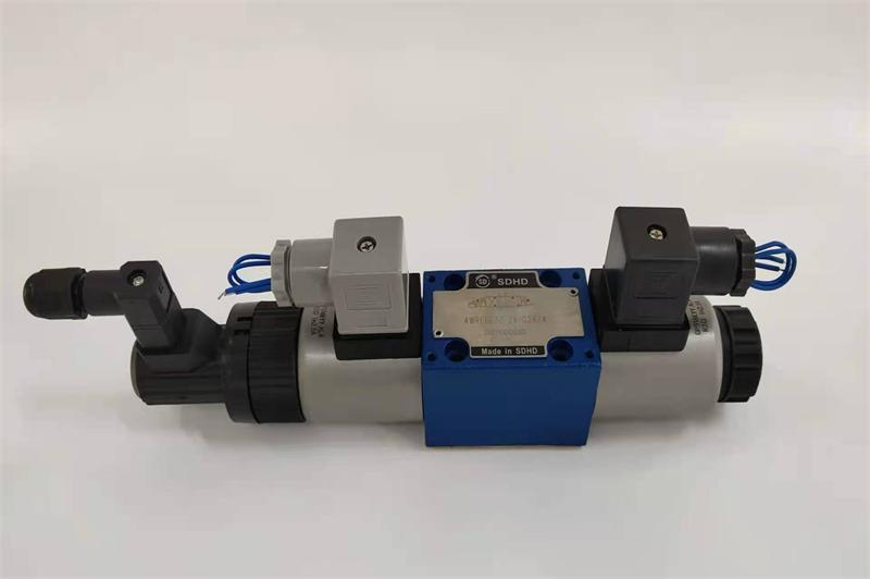 比例方向閥4WRE6E32-2X/G24Z4