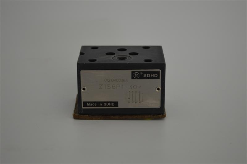 疊加性單向閥Z1S6P1-30/