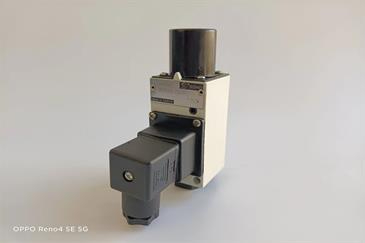 HED4柱塞式壓力繼電器